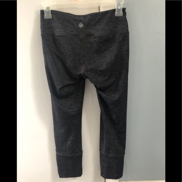 Athleta Mind Over Mat Criss Cross capri legging - Picture 3 of 8